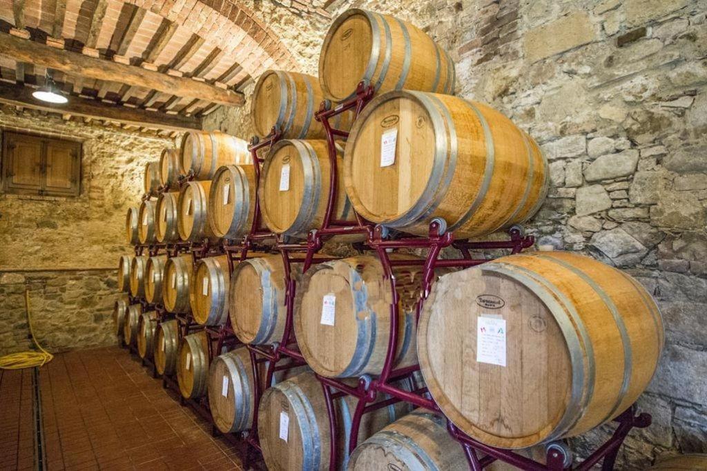 Abbadia Wine Relais Acomodação com café da manhã Montefollonico Exterior foto